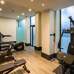 Catalonia Plaza Mayor Отель