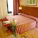 Отель Catalonia Plaza Mayor Саламанка