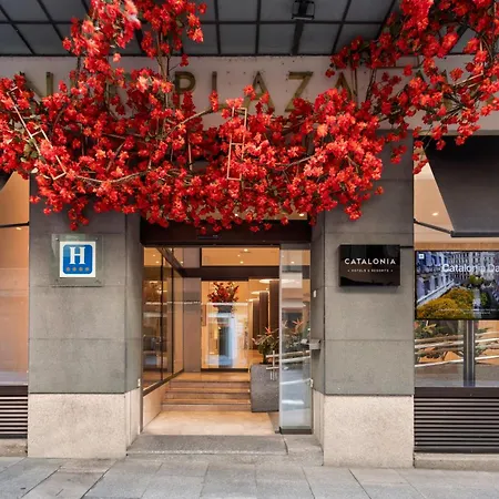 Catalonia Plaza Mayor Hotel 4*