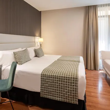 Catalonia Plaza Mayor Hotel