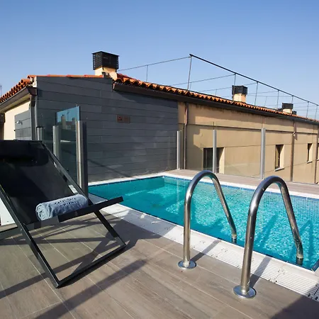 מלון Catalonia Plaza Mayor 4*