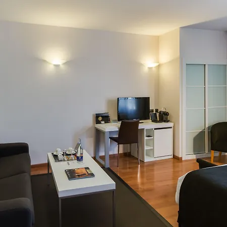 Catalonia Plaza Mayor Hotel