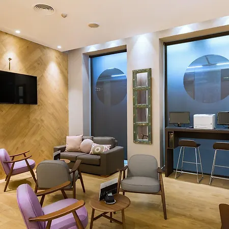Hotel Catalonia Plaza Mayor 4*