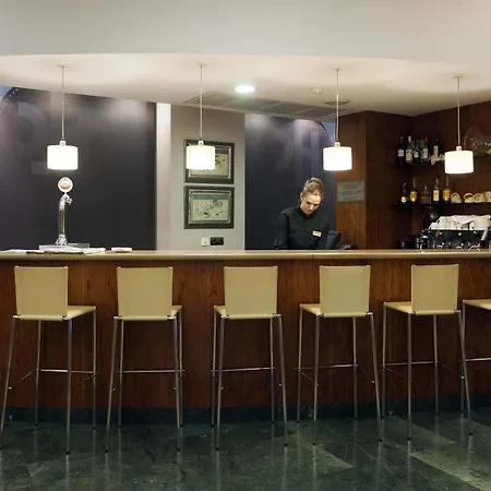 Catalonia Plaza Mayor Hotel 4*