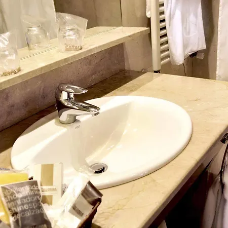 Catalonia Plaza Mayor 4*
