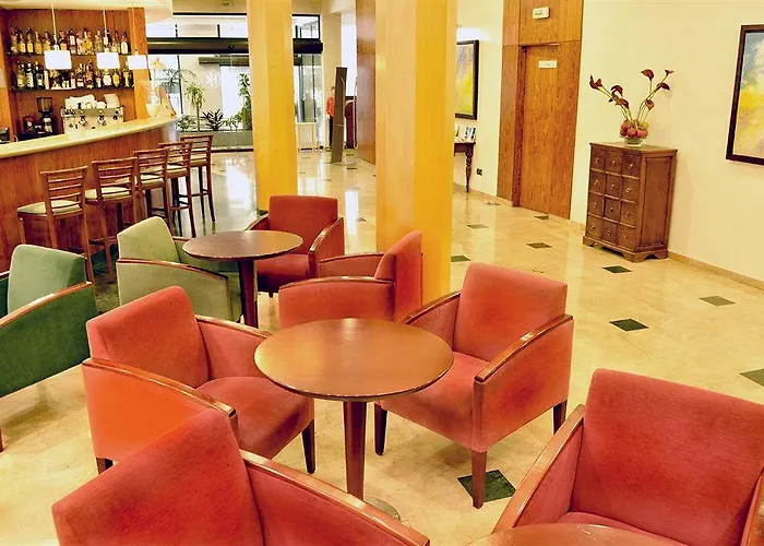 Catalonia Plaza Mayor 4*