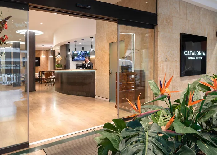 Catalonia Plaza Mayor 4*