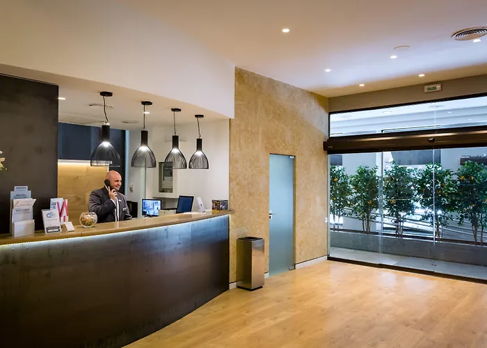 Catalonia Plaza Mayor 4*