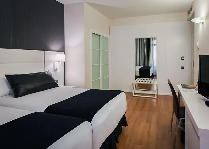 Catalonia Plaza Mayor Hotel