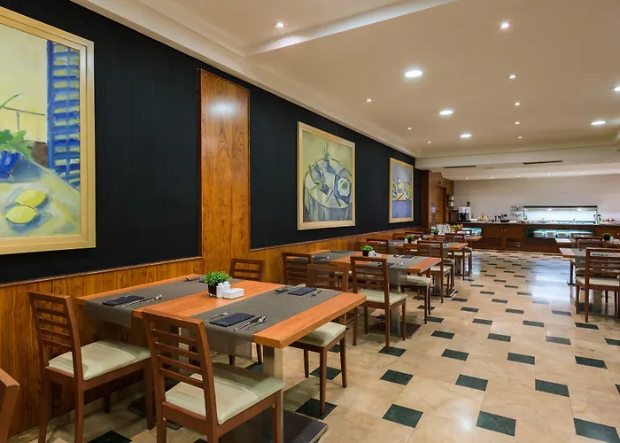 Hotell Catalonia Plaza Mayor