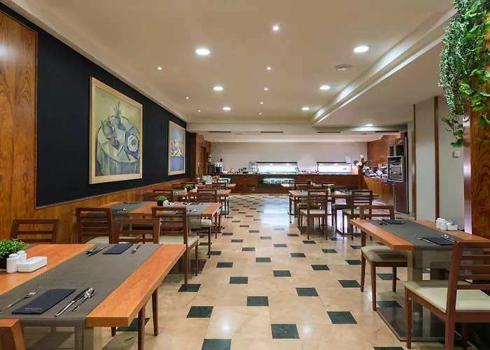 Catalonia Plaza Mayor 4*