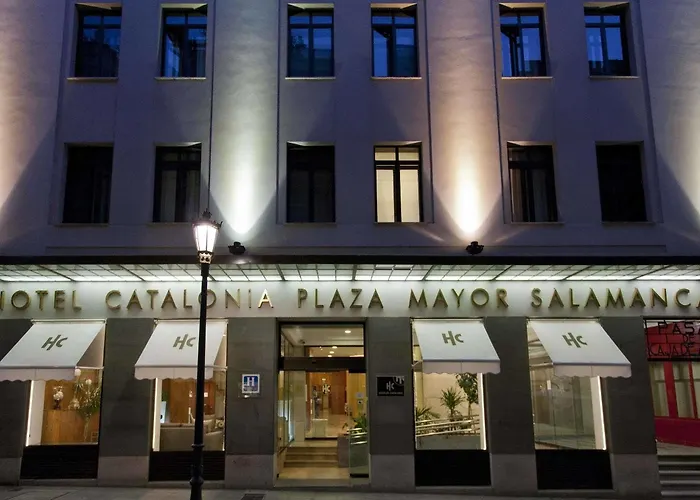 מלון Catalonia Plaza Mayor 4*